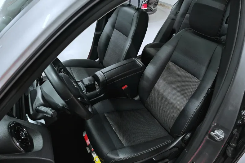 Mercedes-Benz GLB din 2021 cu 116.175 km - oferta MER212942 - foto 8