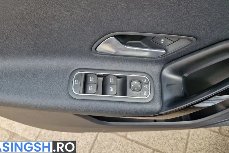 Mercedes-Benz A 180 (Clasa A) din 2020 cu 153.588 km - oferta MER212944 - foto 11