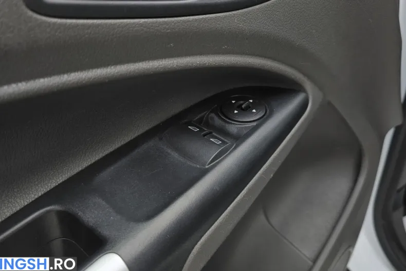 Ford Transit Connect din 2021 cu 71.197 km - oferta FOR212947 - foto 11