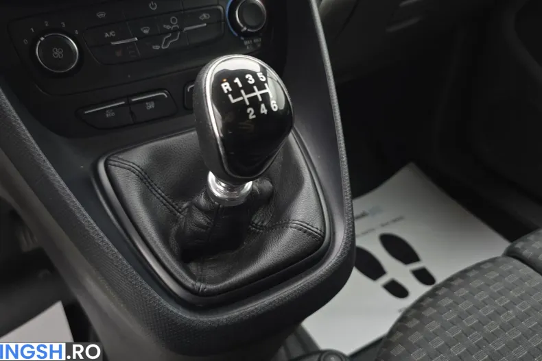 Ford Transit Connect din 2021 cu 71.197 km - oferta FOR212947 - foto 16