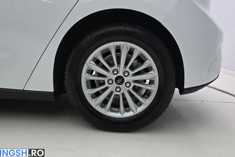 Ford Focus din 2020 cu 122.500 km - oferta FOR212951 - foto 19