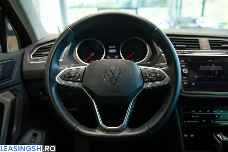 Volkswagen Tiguan din 2023 cu 30.652 km - oferta VOL212956 - foto 19