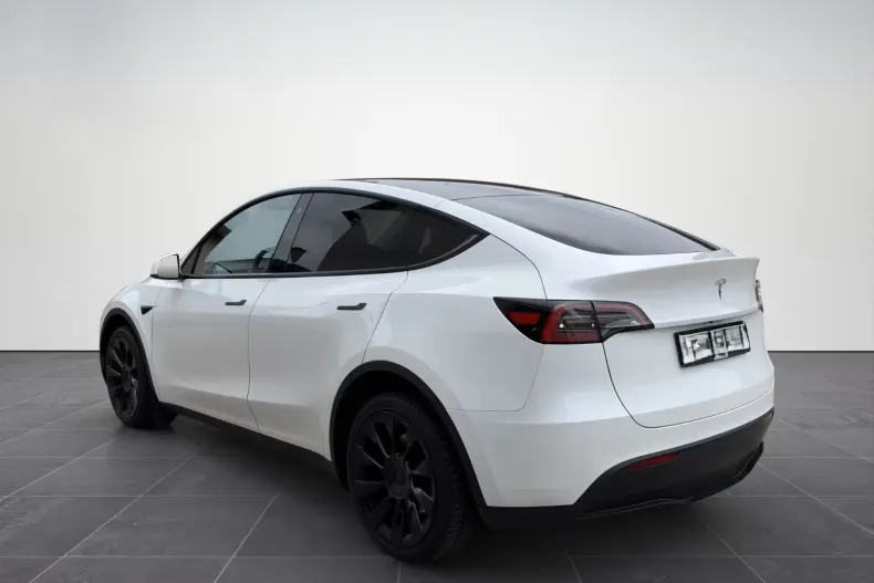 Tesla Model Y din 2022 cu 22.500 km - oferta TES212957 - foto 5