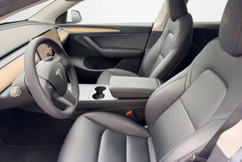 Tesla Model Y din 2022 cu 22.500 km - oferta TES212957 - foto 16