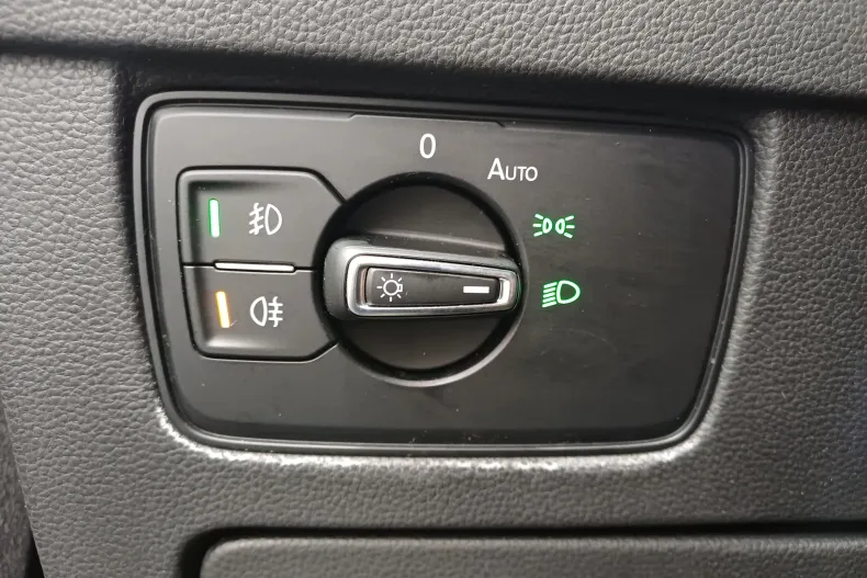 Volkswagen Passat din 2022 cu 116.647 km - oferta VOL212961 - foto 10