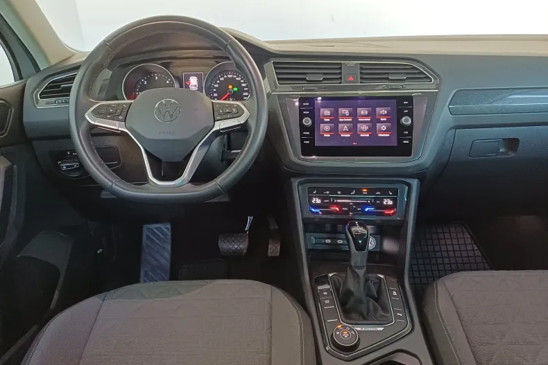 Volkswagen Tiguan din 2023 cu 63.300 km - oferta VOL212962 - foto 8