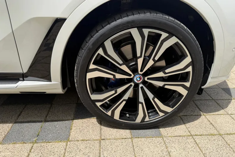 BMW X7 (Seria X) din 2023 cu 34.960 km - oferta BMW212966 - foto 25
