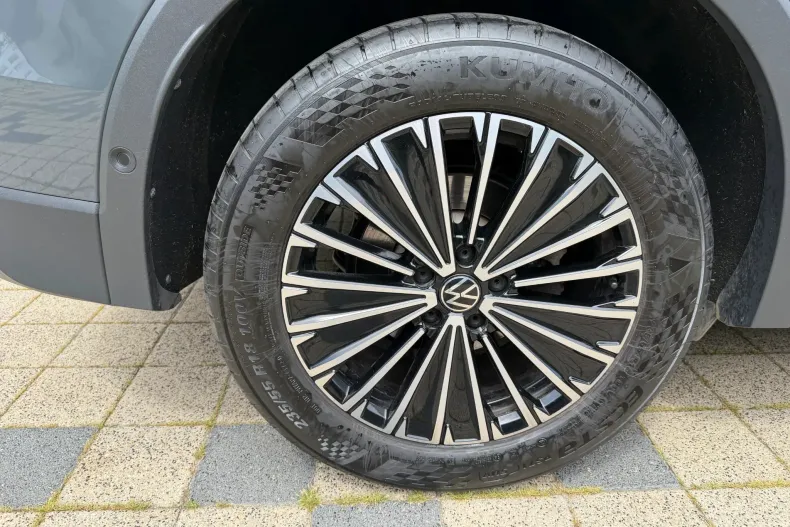 Volkswagen Tiguan din 2024 cu 28.517 km - oferta VOL212967 - foto 22