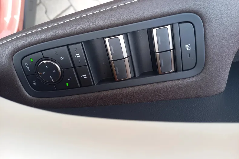 Lexus Seria RX din 2025 cu 5.252 km - oferta LEX212969 - foto 20