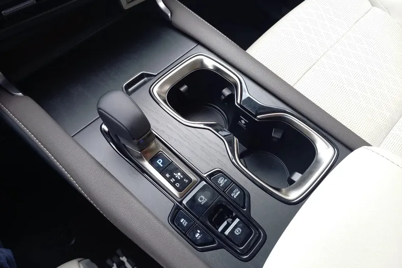 Lexus Seria RX din 2025 cu 5.252 km - oferta LEX212969 - foto 30