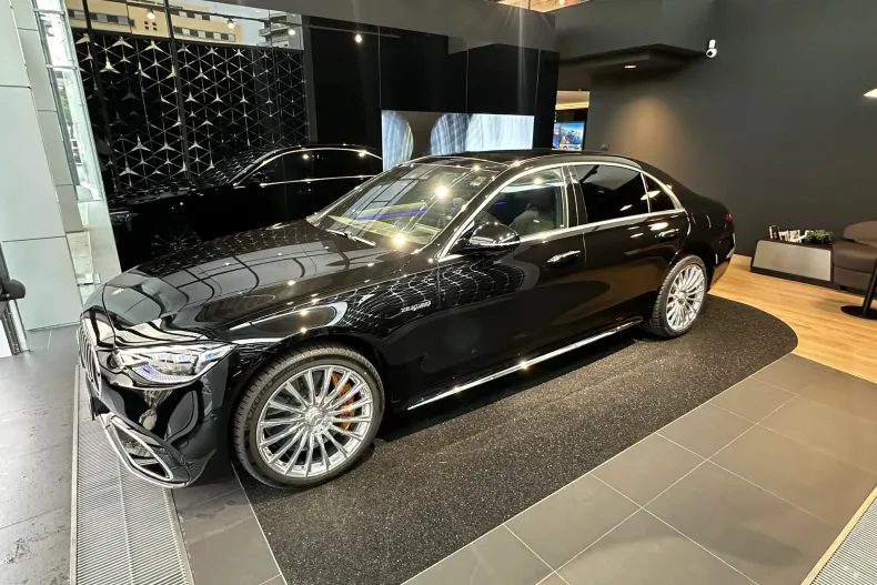 Mercedes-Benz S 63 AMG (Clasa S) din 2024 cu 22.500 km - oferta MER212973 - foto 3