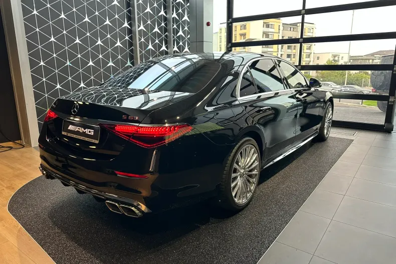 Mercedes-Benz S 63 AMG (Clasa S) din 2024 cu 22.500 km - oferta MER212973 - foto 6