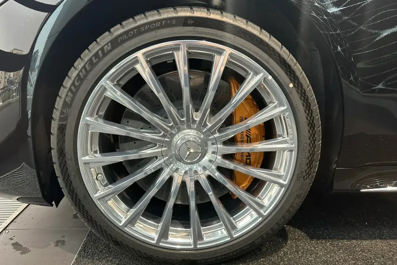 Mercedes-Benz S 63 AMG (Clasa S) din 2024 cu 22.500 km - oferta MER212973 - foto 25