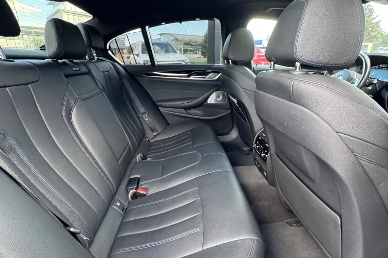 BMW 545e (Seria 5) din 2021 cu 76.105 km - oferta BMW212976 - foto 8