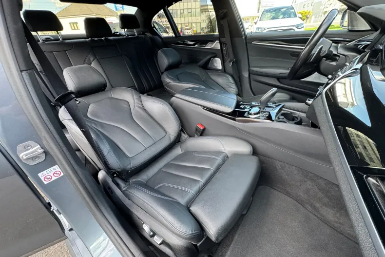 BMW 545e (Seria 5) din 2021 cu 76.105 km - oferta BMW212976 - foto 12