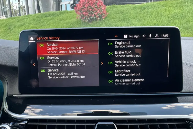 BMW 545e (Seria 5) din 2021 cu 76.105 km - oferta BMW212976 - foto 23