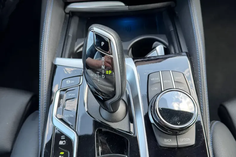 BMW 545e (Seria 5) din 2021 cu 76.105 km - oferta BMW212976 - foto 26