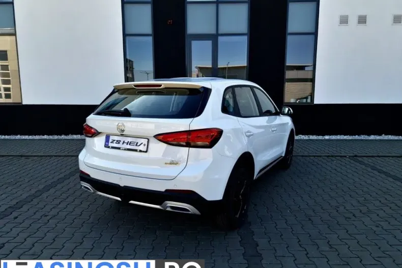 MG ZS HEV din 2025 cu 1 km - oferta MG0212978 - foto 4