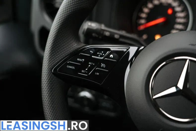 Mercedes-Benz Vito din 2025 cu 1 km - oferta MER212989 - foto 25