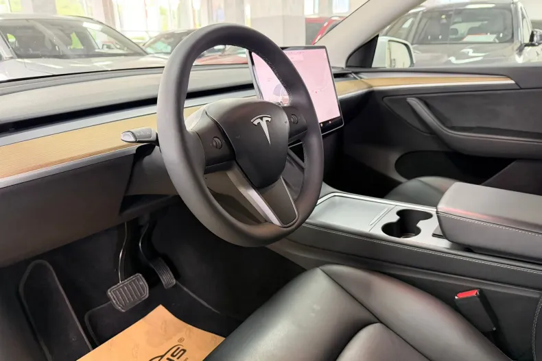 Tesla Model Y din 2021 cu 124.700 km - oferta TES213009 - foto 4