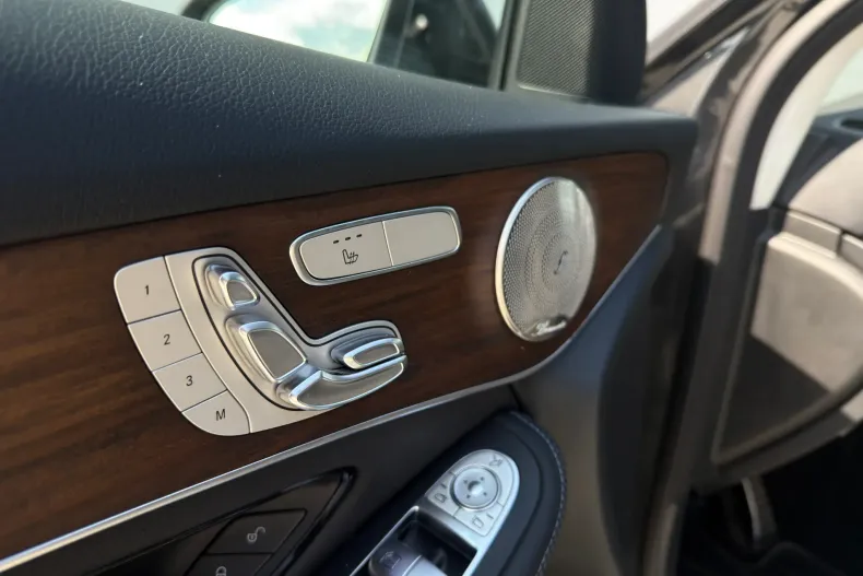 Mercedes-Benz GLC din 2021 cu 73.905 km - oferta MER213019 - foto 12
