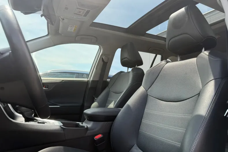 Toyota RAV4 din 2021 cu 33.021 km - oferta TOY213023 - foto 22