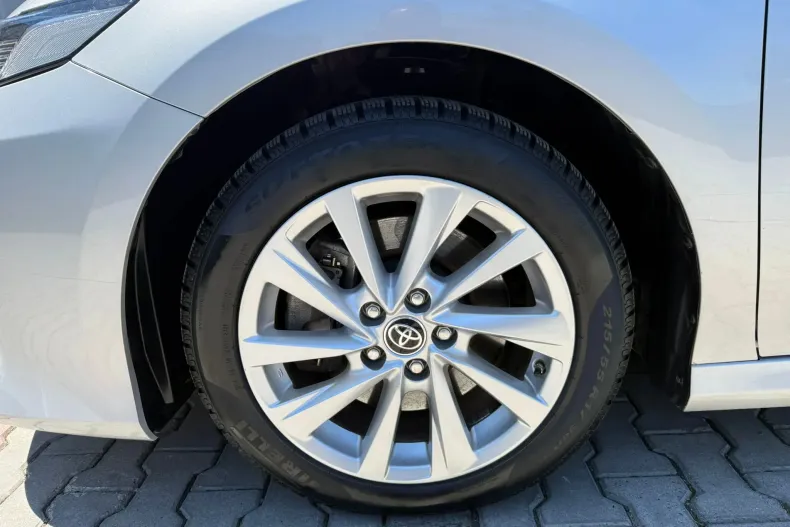 Toyota Camry din 2022 cu 71.559 km - oferta TOY213024 - foto 10