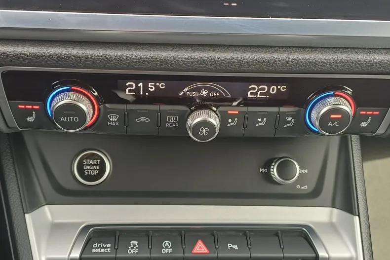 Audi Q3 din 2021 cu 83.650 km - oferta AUD213027 - foto 26