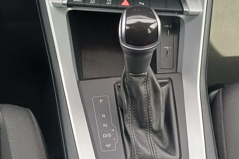 Audi Q3 din 2021 cu 83.650 km - oferta AUD213027 - foto 27