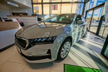 Skoda Octavia din 2025 - oferta SKO213044