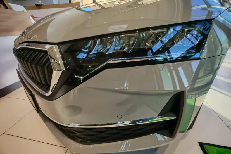 Skoda Octavia din 2025 cu 3.239 km - oferta SKO213044 - foto 4