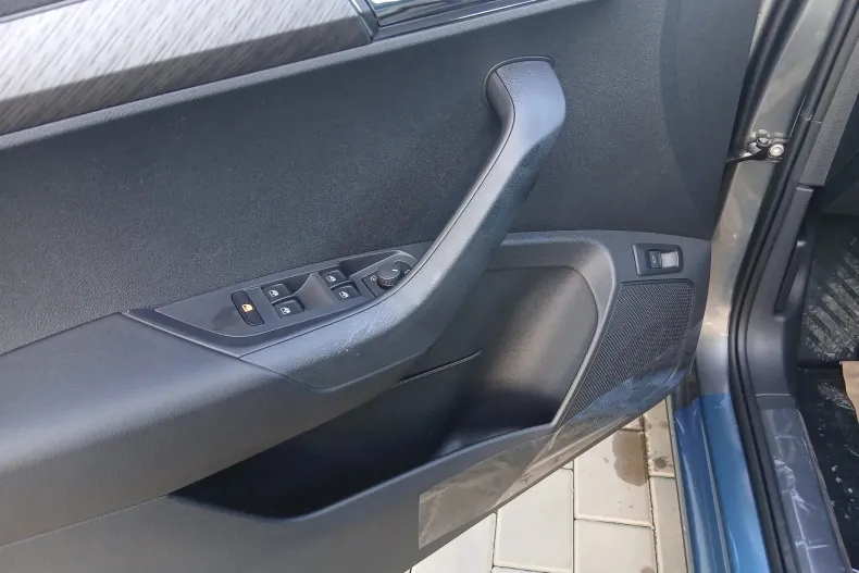Skoda Karoq din 2026 cu 3 km - oferta SKO213046 - foto 8