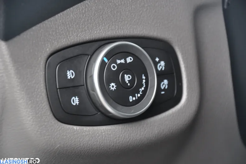 Ford Transit Connect din 2020 cu 110.579 km - oferta FOR213055 - foto 24