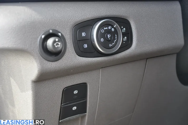 Ford Transit din 2023 cu 11.797 km - oferta FOR213057 - foto 23