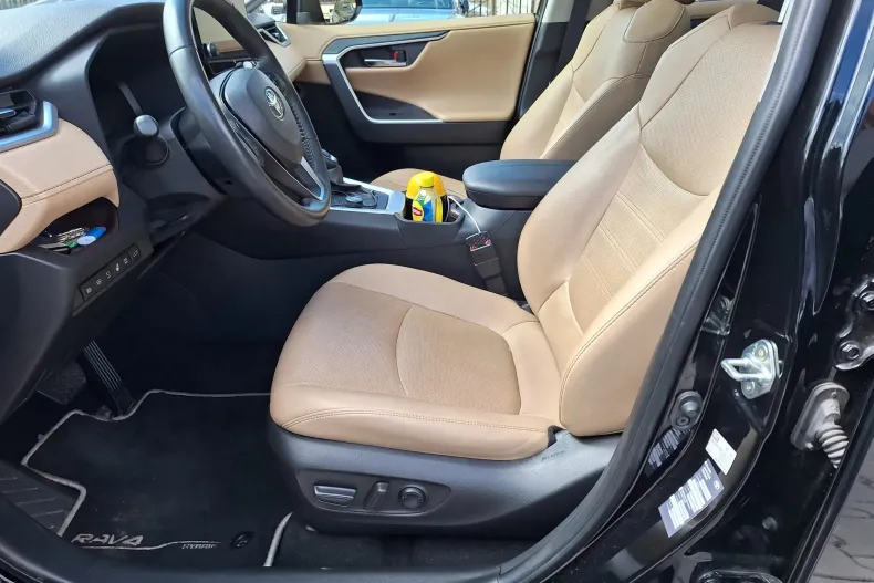 Toyota RAV4 din 2023 cu 46.032 km - oferta TOY213070 - foto 10