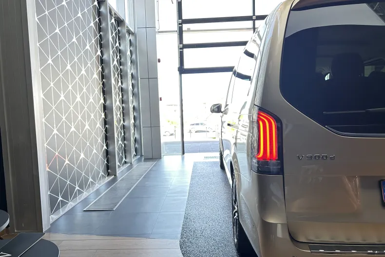 Mercedes-Benz V din 2026 cu 11 km - oferta MER213072 - foto 22
