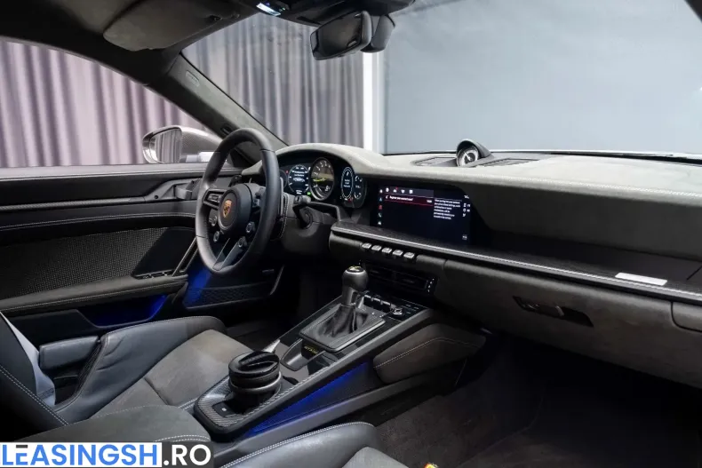 Porsche 911 din 2025 cu 910 km - oferta POR213082 - foto 9
