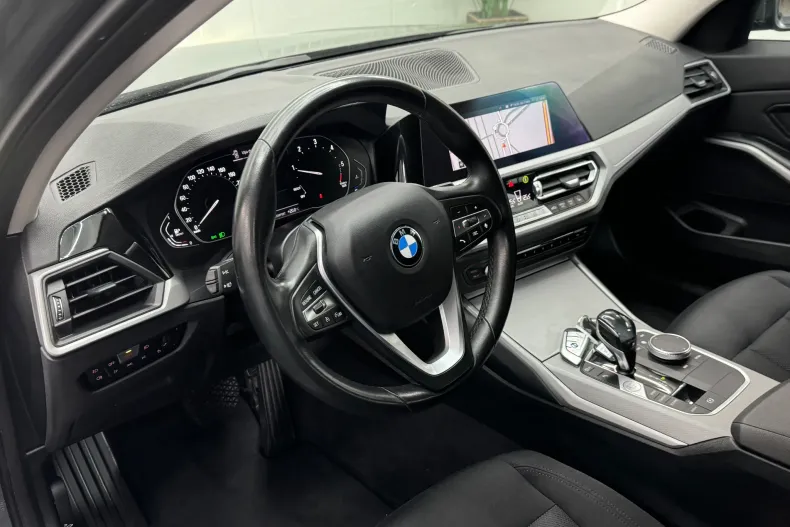 BMW 320d (Seria 3) din 2020 cu 84.997 km - oferta BMW213096 - foto 10