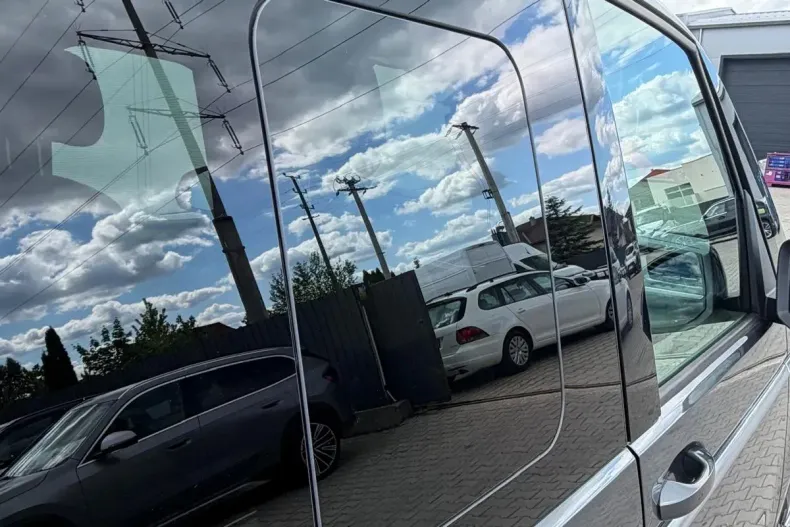 Volkswagen Multivan din 2023 cu 82.657 km - oferta VOL213100 - foto 24