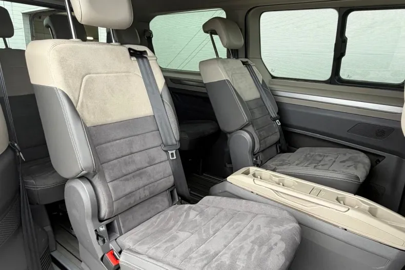 Volkswagen Multivan din 2023 cu 82.657 km - oferta VOL213100 - foto 26