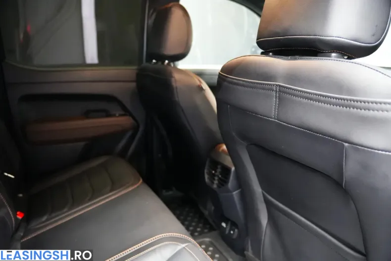 Volkswagen Amarok din 2024 cu 20.000 km - oferta VOL213110 - foto 11