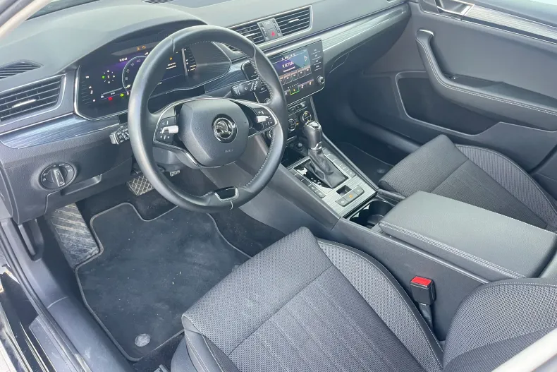 Skoda Superb din 2022 cu 137.125 km - oferta SKO213114 - foto 9