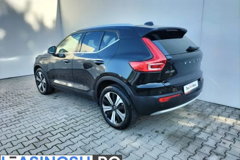 Volvo XC40 din 2023 cu 27.964 km - oferta VOL213118 - foto 3