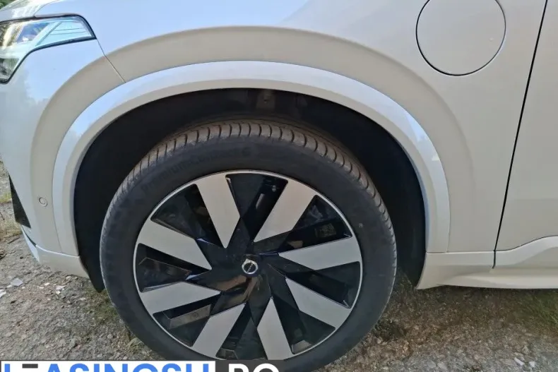 Volvo XC90 din 2024 cu 31.850 km - oferta VOL213121 - foto 20