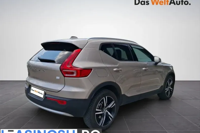 Volvo XC40 din 2023 cu 28.740 km - oferta VOL213122 - foto 5