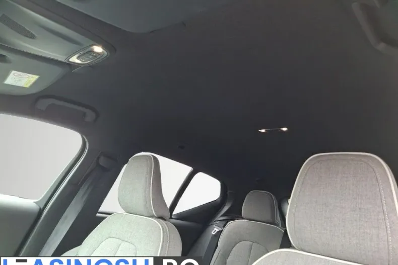 Volvo XC40 din 2023 cu 28.152 km - oferta VOL213123 - foto 16