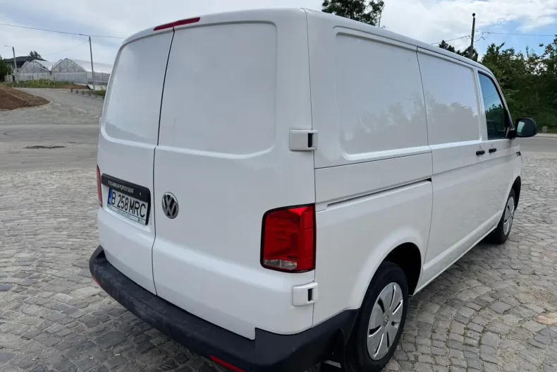 Volkswagen Transporter din 2021 cu 158.000 km - oferta VOL213124 - foto 12