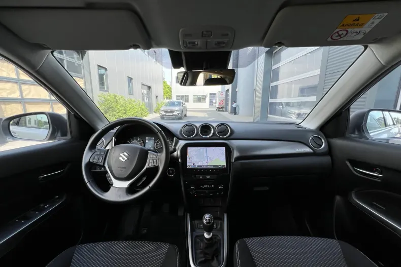 Suzuki Vitara din 2024 cu 14.122 km - oferta SUZ213130 - foto 11
