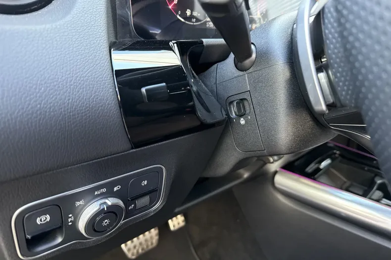 Mercedes-Benz GLA din 2025 cu 3.197 km - oferta MER213135 - foto 19