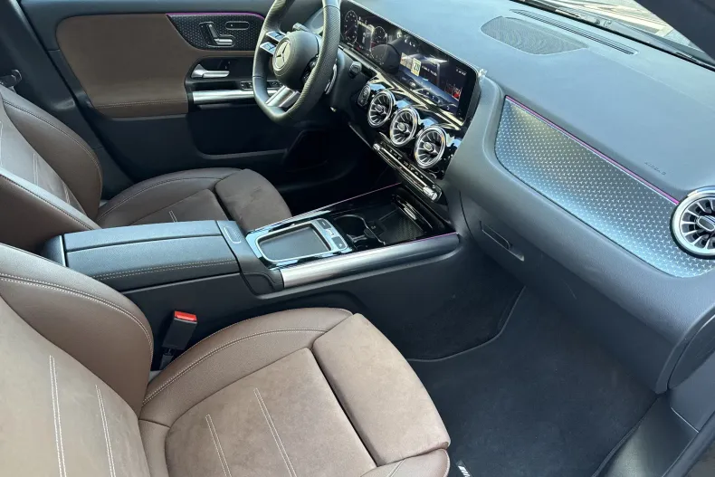 Mercedes-Benz GLA din 2025 cu 3.197 km - oferta MER213135 - foto 26